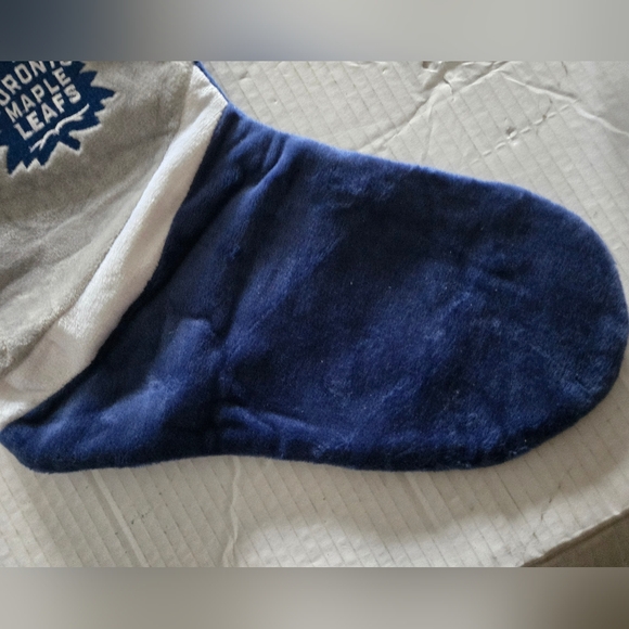 Toronto Maple Leafs Forever Collectibles NHL Hockey 18" Christmas Stocking NWT - Picture 4 of 9